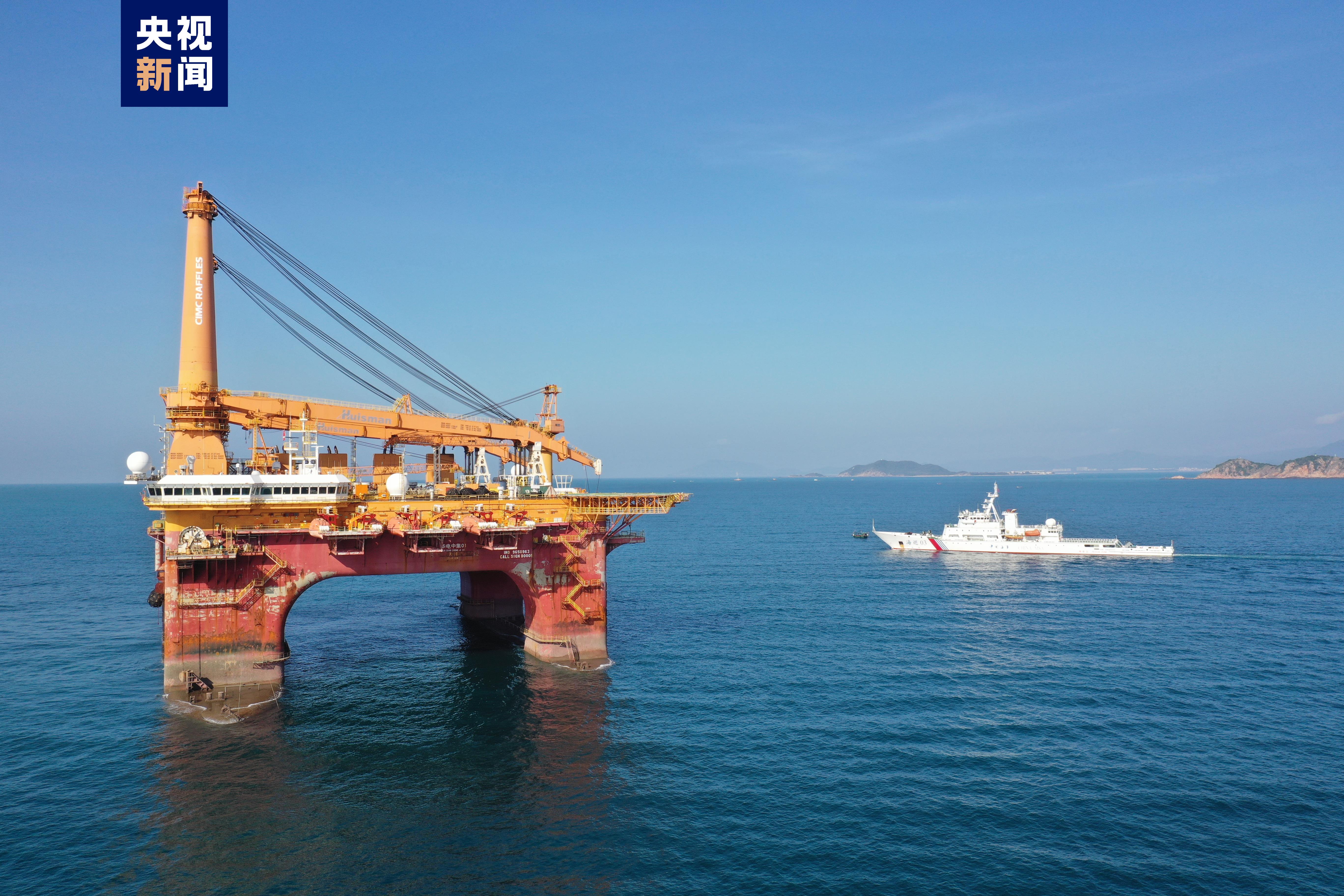 “海巡03”轮圆满完成环海南岛水域巡航执法任务
