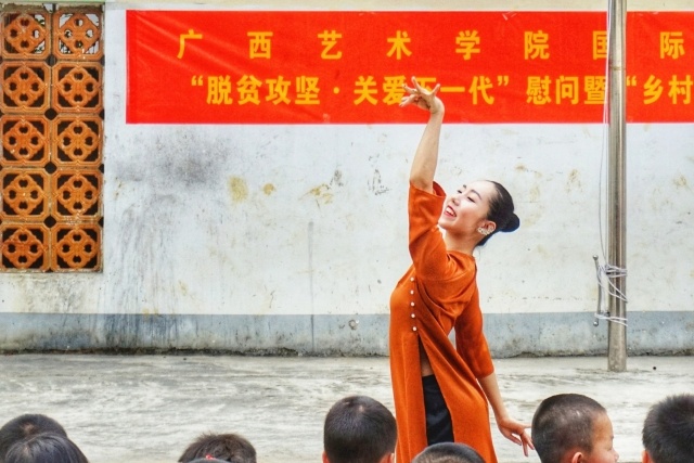 遇见中国｜越南舞者武明英：在中国学习舞蹈让我感受到温暖和力量