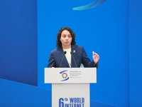 伊比利亚美洲国际青年组织秘书长麦克斯·特雷霍发言_fororder_26