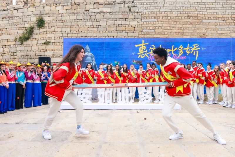 世界旅游小姐走进惠安：穿越600年古城 体验惠女风情_fororder_图片2