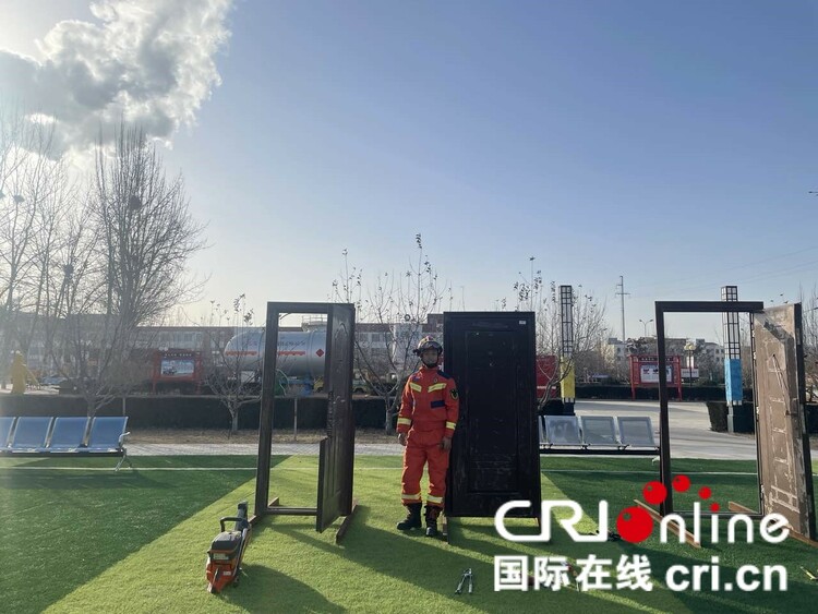 【追梦火焰蓝 守护万家灯火】金积特勤站以演筑防、以练代战 筑牢消防安全“防火墙”_fororder_IMG_0416