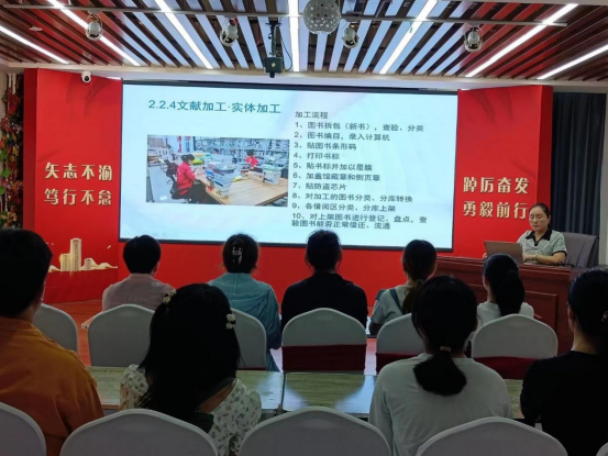 河北涞水县：小书屋成了宣讲大舞台_fororder_小书屋成了农村宣讲的大舞台1371