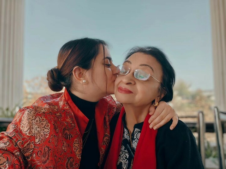 十年•我与中国丨巴基斯坦姑娘明月在中国的第二年：“虽然梦想很遥远，但我会坚持不懈”