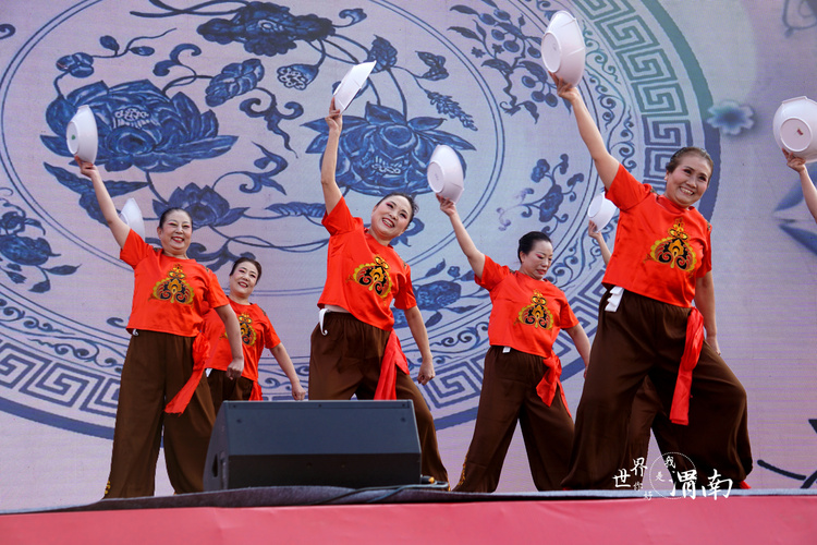 图集 | 听乡音、忆乡愁 渭南临渭区2023全国“四季村晚” 精彩上演
