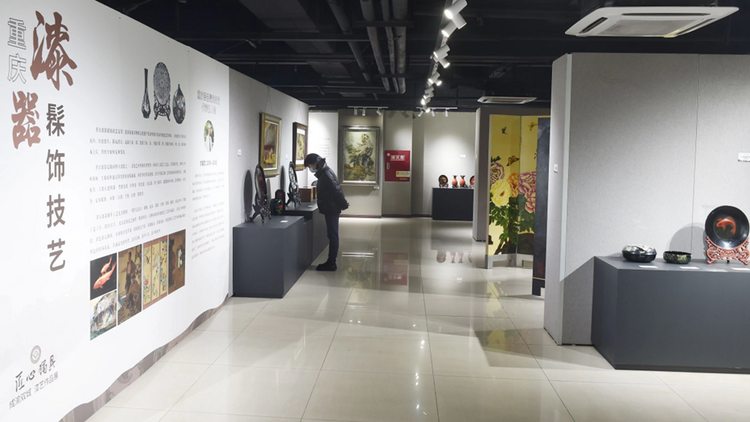 “匠心独具—成渝双城漆艺展”开幕