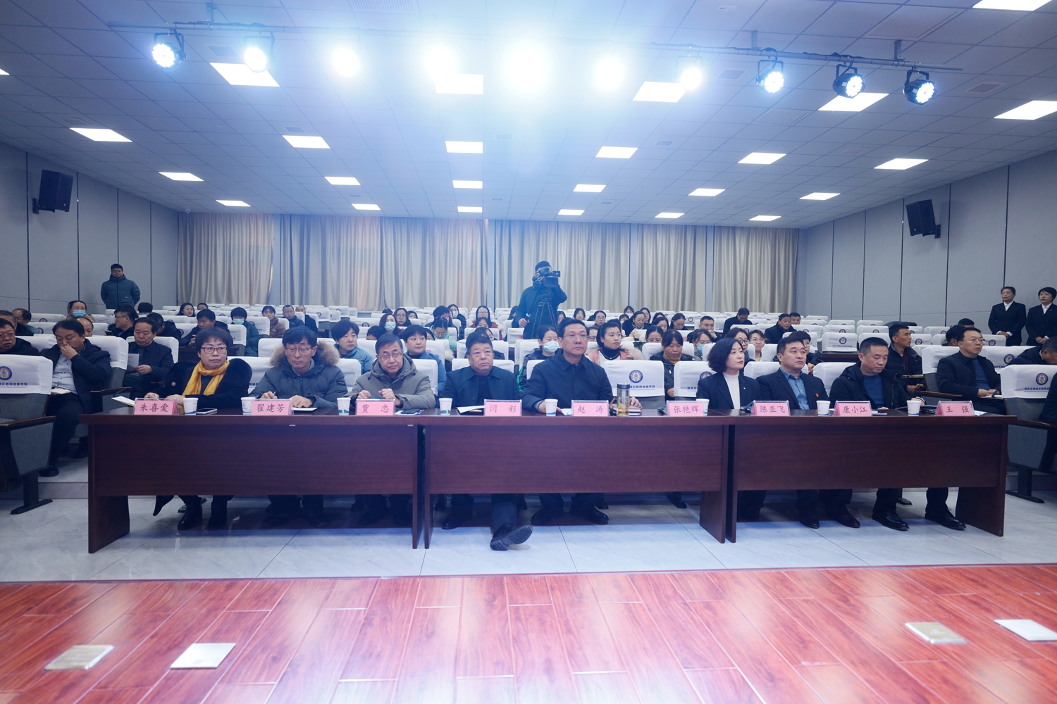 图片默认标题_fororder_满城区首届名师工作室授牌仪式现场 摄影 李立新