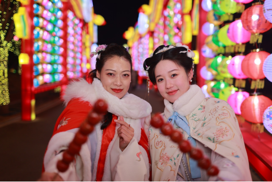 河北沧州：逛灯会赏民俗  灯火璀璨迎新春_fororder_河北沧州：逛灯会赏民俗35