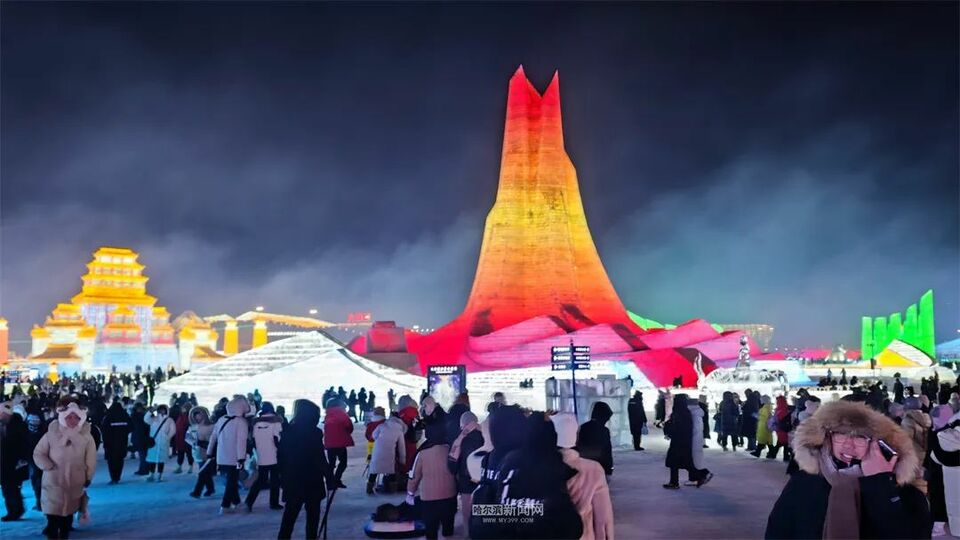 冰天雪地也是金山银山｜盛世冰雪 沸腾冰城 火出圈的“冰雪奇缘”相约下一个亚冬会​——第40届中国·哈尔滨国际冰雪节开幕式侧记