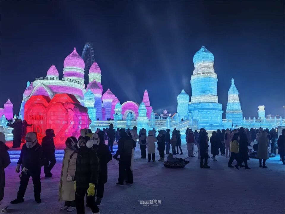 冰天雪地也是金山银山｜盛世冰雪 沸腾冰城 火出圈的“冰雪奇缘”相约下一个亚冬会​——第40届中国·哈尔滨国际冰雪节开幕式侧记