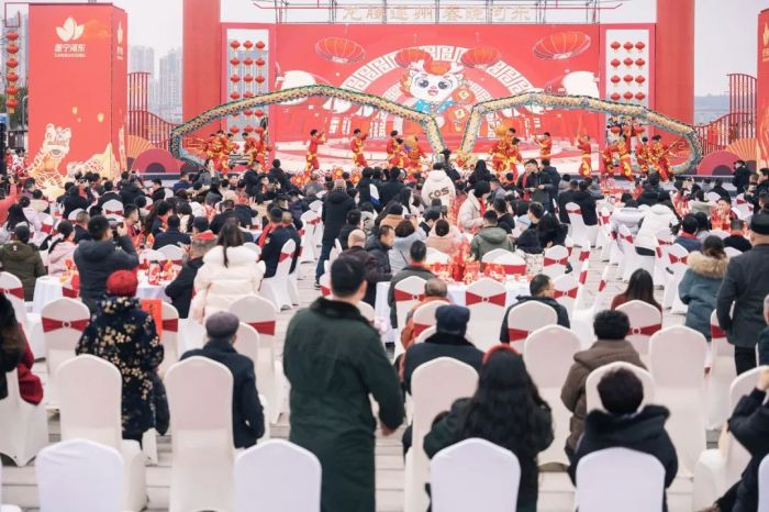 （转载）遂宁市河东新区举行2024年“龙腾遂州 春晓河东”春节文化艺术展演活动