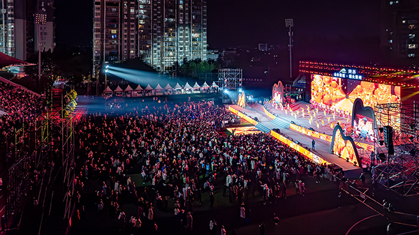 自贡市春节旅游市场火爆 A级景区接待游客逾147万人次_fororder_6荣县“荣耀中国节”活动现场（摄影-廖志全）