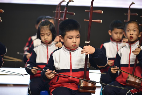 沈阳市二经二校举行新年音乐会_fororder_教育二经二2