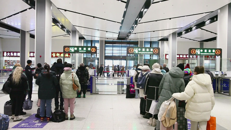 百年口岸绥芬河春节后跨境游火热