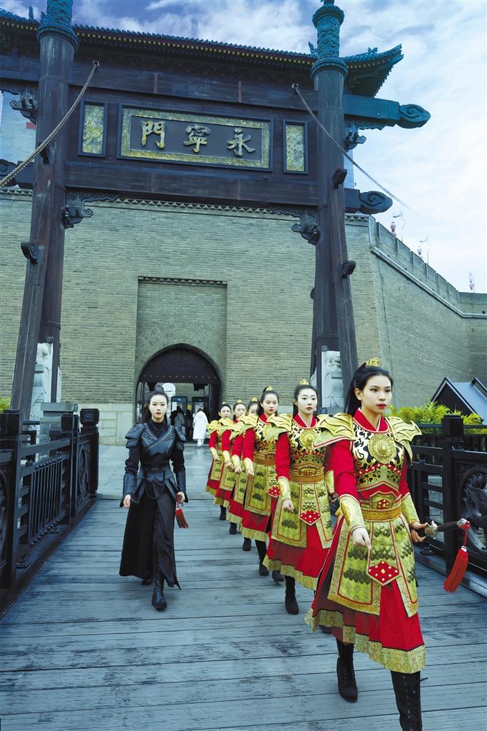 西安古城墙上的“大唐娘子军”_fororder_微信图片_20240118085231