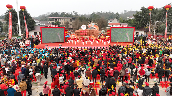 2024宜宾首届和美乡村文化节南溪区分会场活动启动_fororder_南溪区和美乡村文化节活动大观主会场-供图-南溪区委宣传部