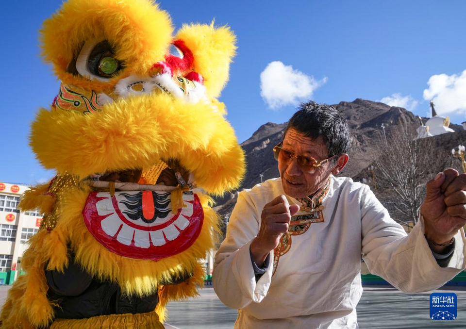 风雪高原行｜西藏：狮舞高原 弘扬团结精神-国际在线
