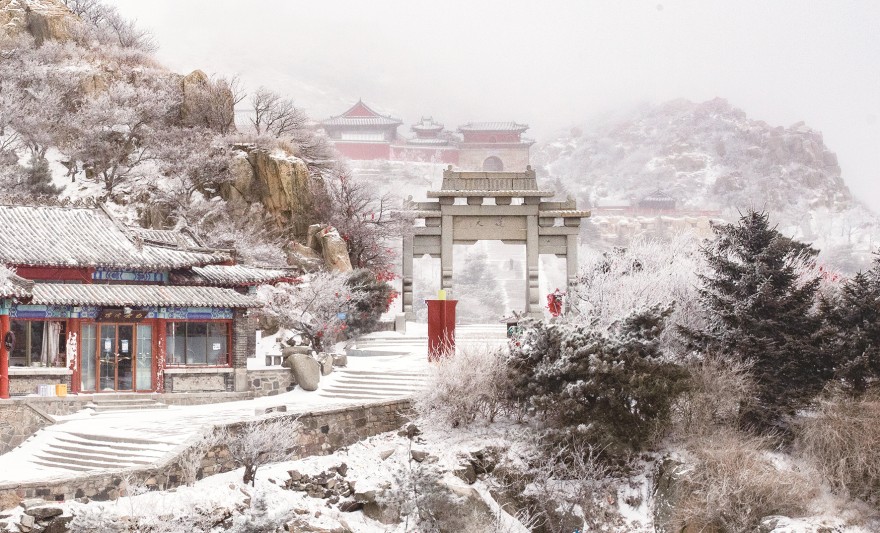 天下泰山丨雪后泰山 壮丽画卷