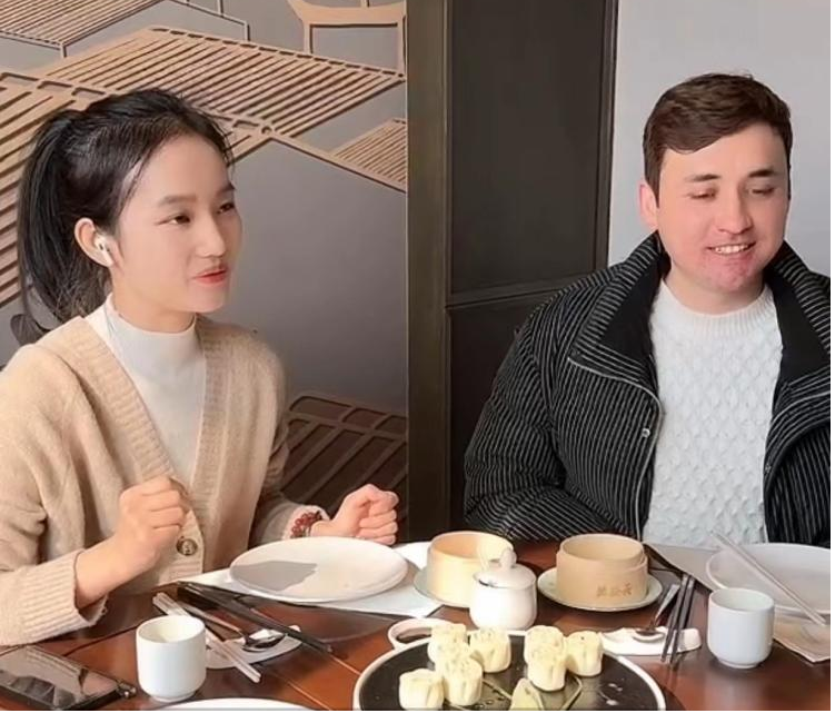 【陕耀国际·35期】寻年味 话年俗 看丝路青年如何潮玩西安年？_fororder_图片2