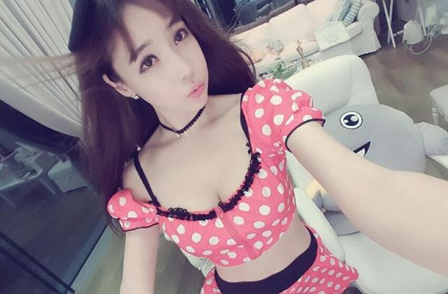 韩国人气女主播天使般面孔 娜美般火爆身材(图)