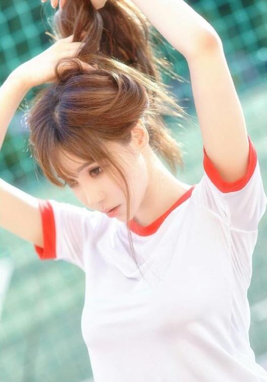 韩国人气女主播天使般面孔 娜美般火爆身材(图)