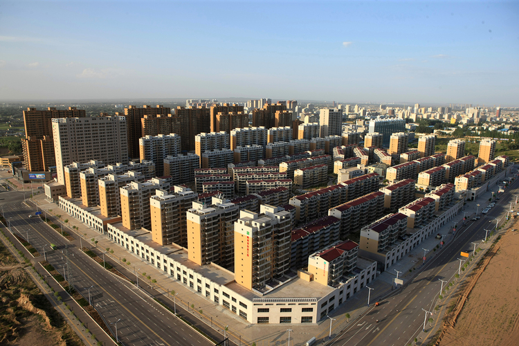 榆林市靖边县：城市建设有“里”有“面”_fororder_蓬勃发展的靖边县西新区.JPG