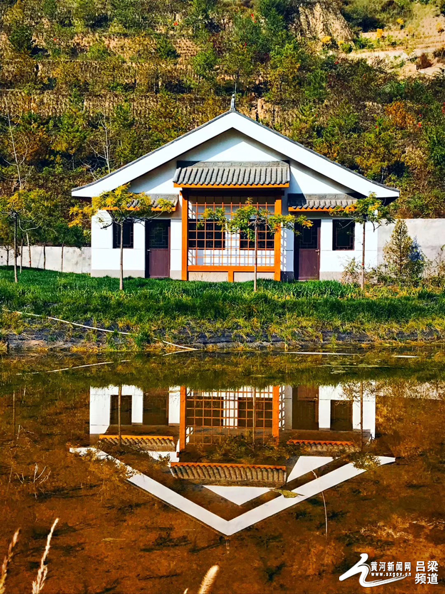 吕梁森林公园秋意浓