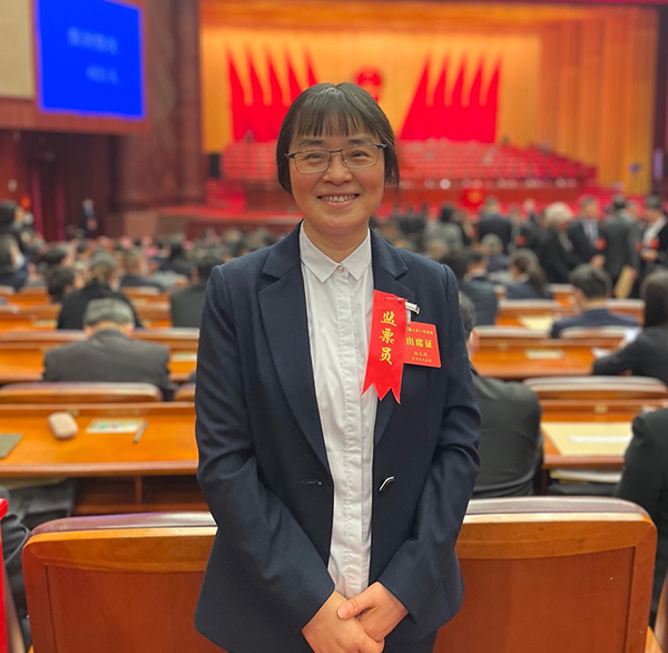 成都两会特别报道｜成都市人大代表孙玉凤：扩大“一户一表”改造 让居民用上放心水_fororder_成都市人大代表孙玉凤-受访者供图