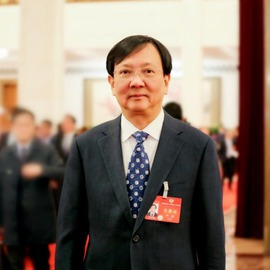 全国政协委员卢进：责任和信心比黄金还珍贵_fororder_368