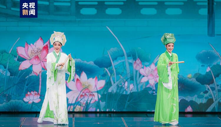 春意浓 暖意融！中央广播电视总台《2024年春节联欢晚会》完成第四次彩排