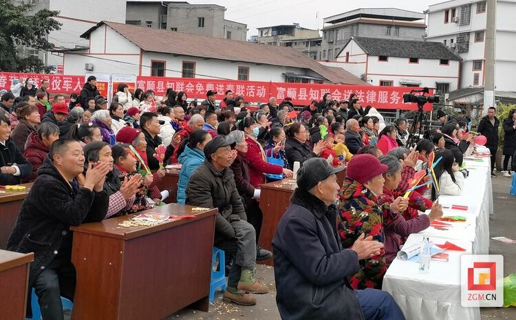 （转载）自贡富顺：魅力古佛“村晚”大联欢