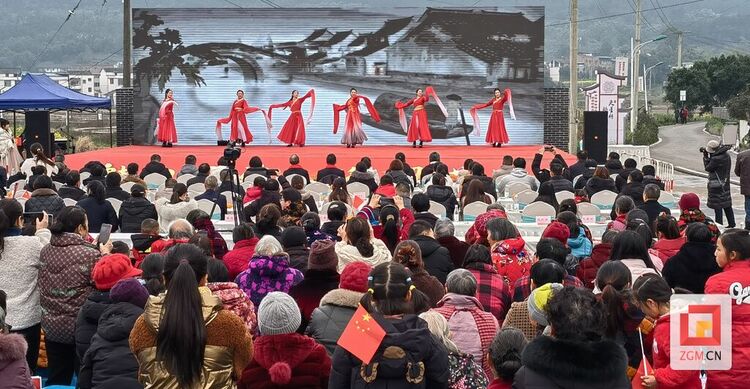 （转载）自贡富顺：魅力古佛“村晚”大联欢