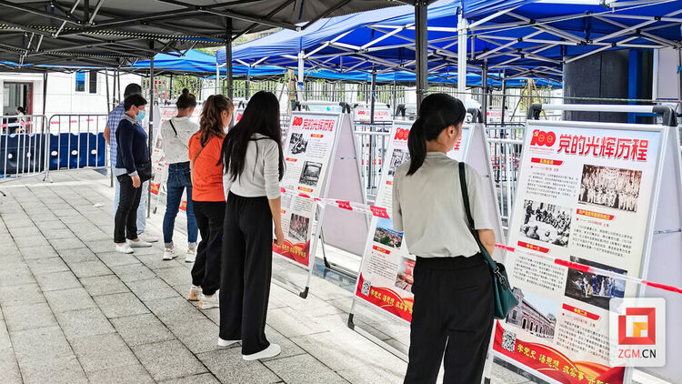 （转载）自贡高新区高峰街道：涵育文明新风 撷得丰厚硕果