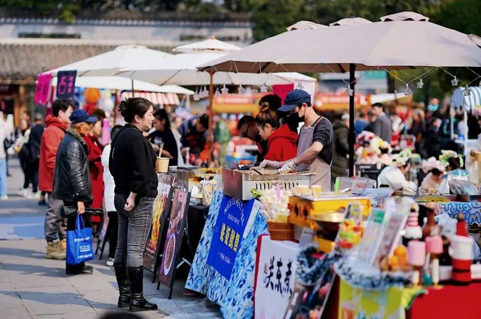 （转载）成都龙泉驿区春节假期接待游客248.70万人次 实现旅游收入超15亿元