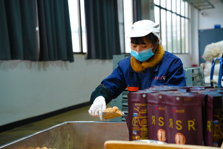 【新春走基层】湖南“年味” 挑动国际味蕾_fororder_图片1
