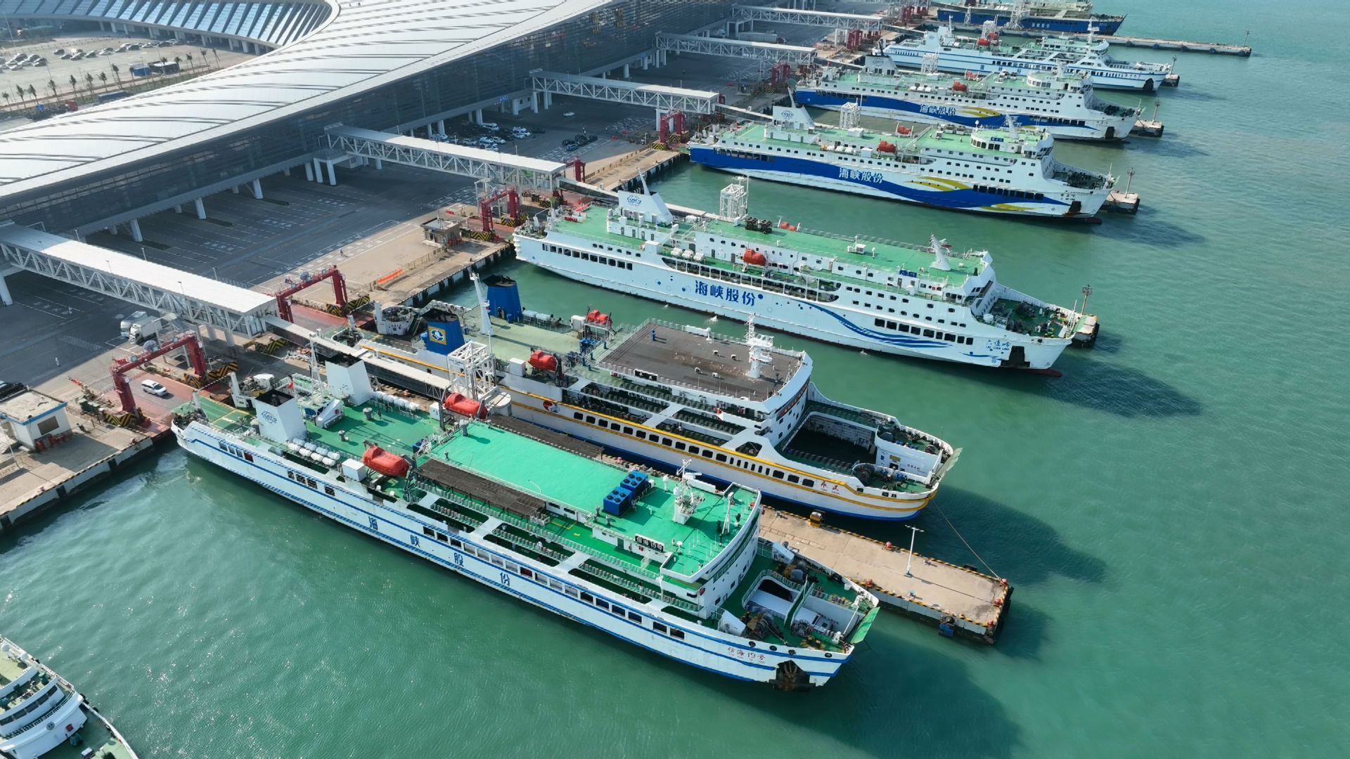 海南海口：港口恢复正常运输秩序_fororder_c713313dbc0f4cd69dd1f6635e5788cf