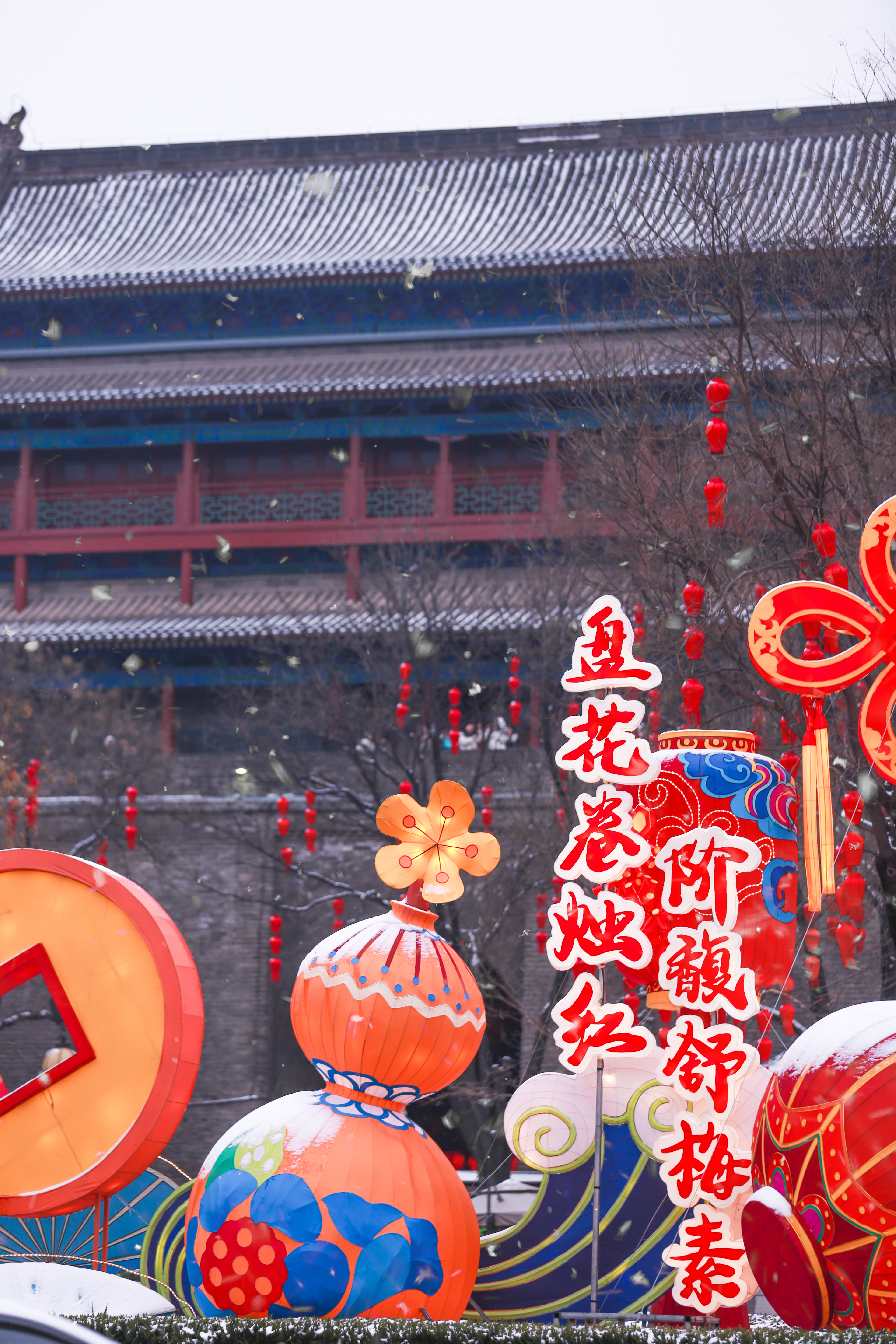 【光影里的陕西年】下雪后的西安有多美？快来“梦回大唐”_fororder_西安城墙 (3)