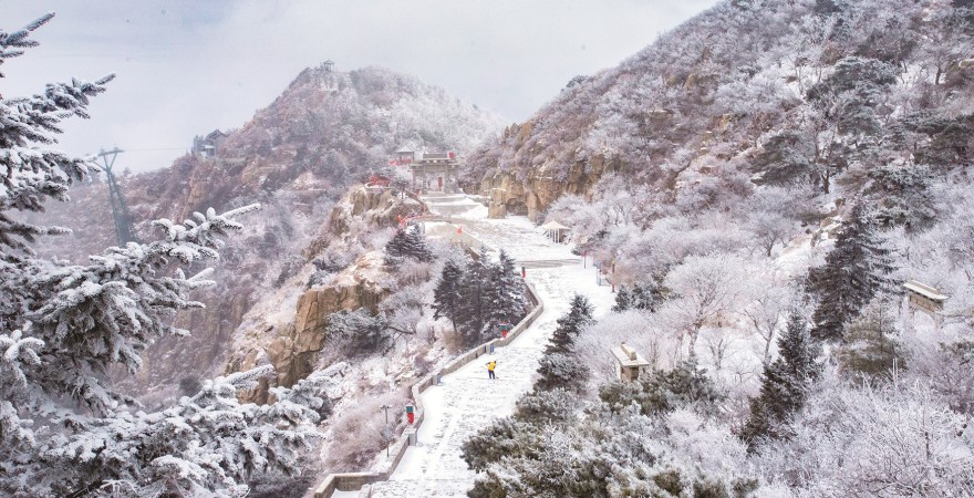 天下泰山丨雪后泰山 壮丽画卷