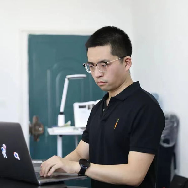 “专注特色学科 融入学校发展”｜西华师范大学天文系副教授何治宏：在“追星”路上步履不停_fororder_微信图片_20240328135624