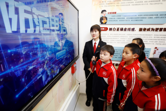 河北肥乡：开学第一课　普法助成长_fororder_河北肥乡：开学第一课　普法助成长394