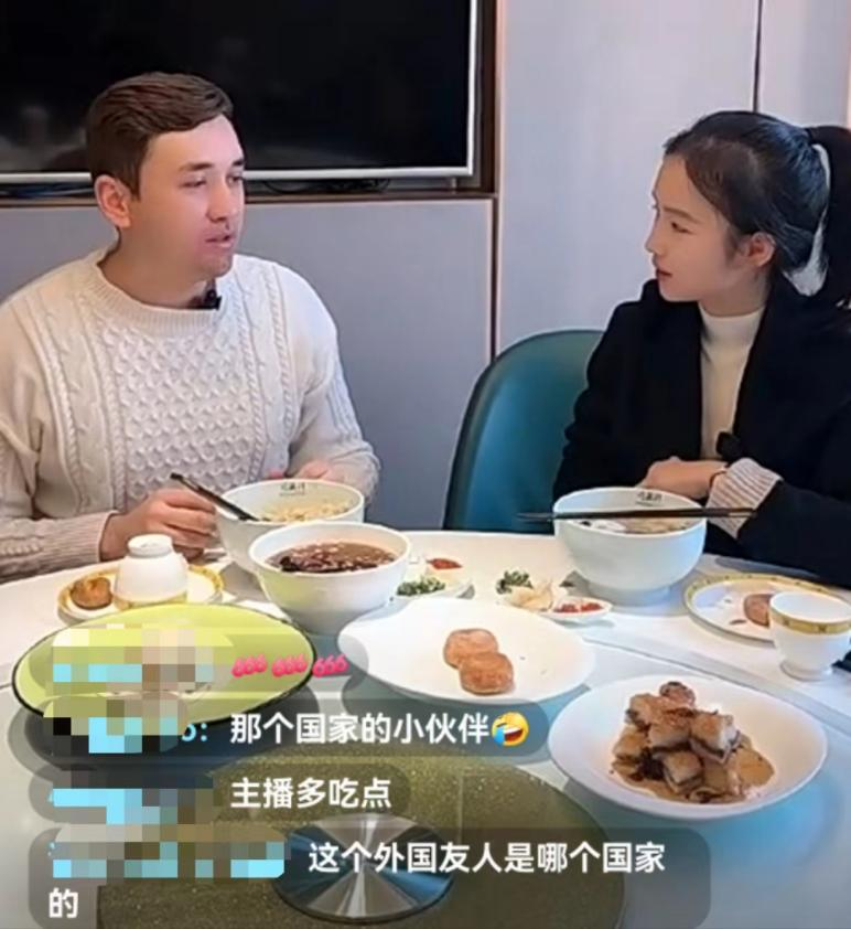 【陕耀国际·35期】寻年味 话年俗 看丝路青年如何潮玩西安年？_fororder_图片3