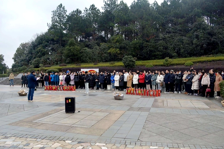 东华理工大学开展消防安全培训和消防安全疏散应急演练_fororder_bf14fe0b-b603-4b0a-935b-7ecc6ca2ba57_d