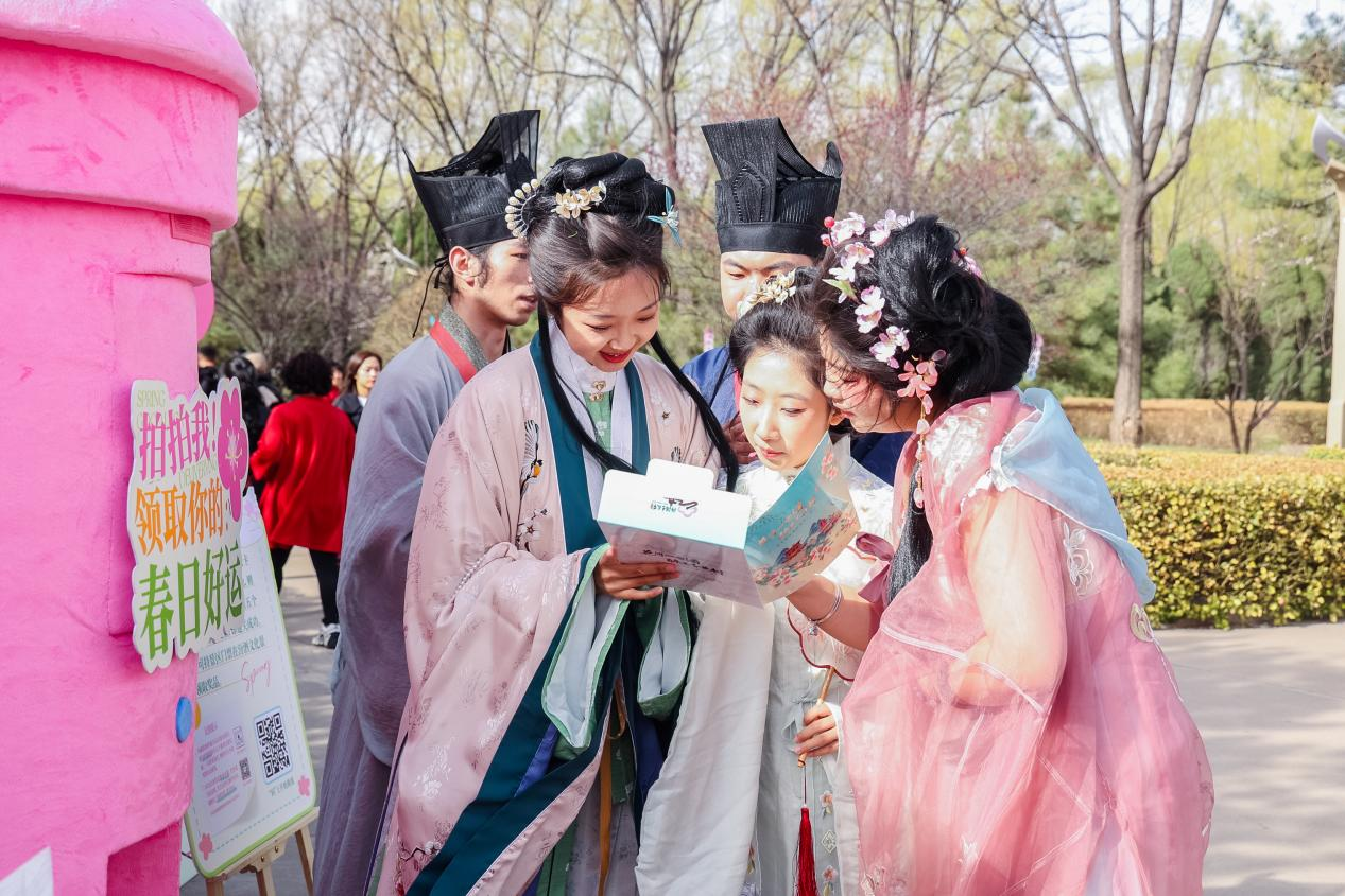 掘金“情绪价值” 第七届汾酒杏花节让年轻人“上头”_fororder_图片6