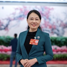 【机遇中国 共话两会】“让百姓感受到法治的力量和温度”——全国人大代表方燕的初心与坚守