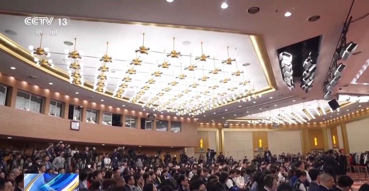 世界看两会丨海外媒体现场直击中国两会