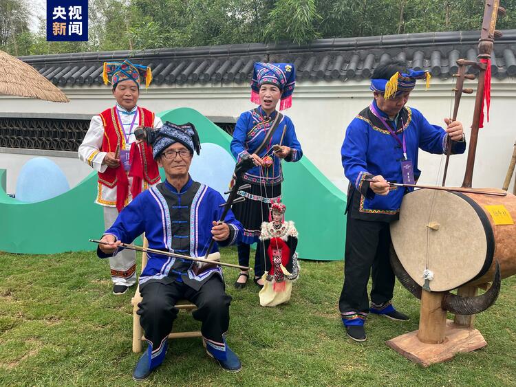 根本玩儿不完！看广西人“三月三”假期第一天有多热闹