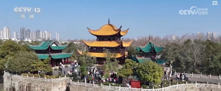 “顶流”“增量”“焕新”“强劲”……中国经济开年报数据亮眼“多点开花”