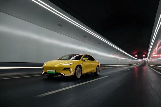 吉利汽车2023年营收创新高 2024年将推9款新能源车_fororder_image002