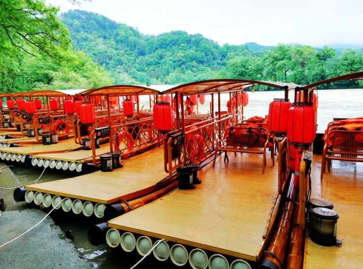 湖南崀山16艘全新“漂流筏”顺利启用_fororder_4444