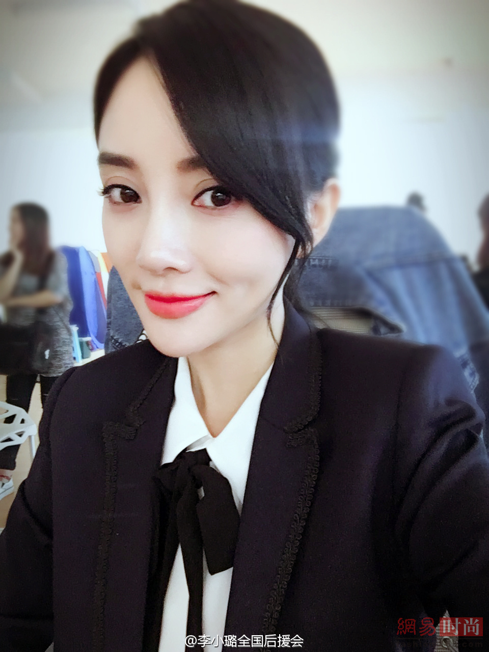 李小璐未PS照曝光 又白又瘦像高中生
