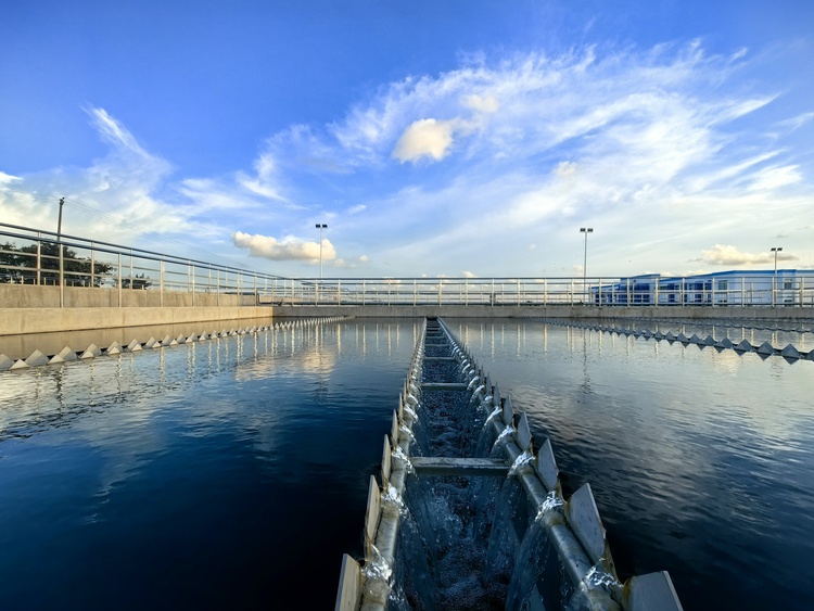 资讯有故事丨世界水日 中企承建的水电工程项目：改善能源供应 让安哥拉民众喝上放心水